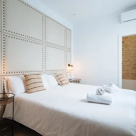 Ninesuites Cathedral Apartment