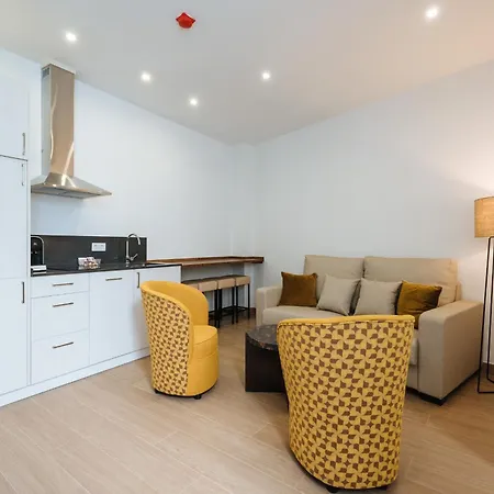 Ninesuites Cathedral * Seville