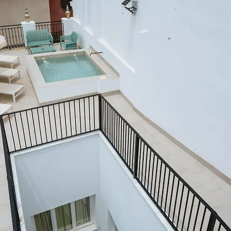 Ninesuites Cathedral Apartment Seville